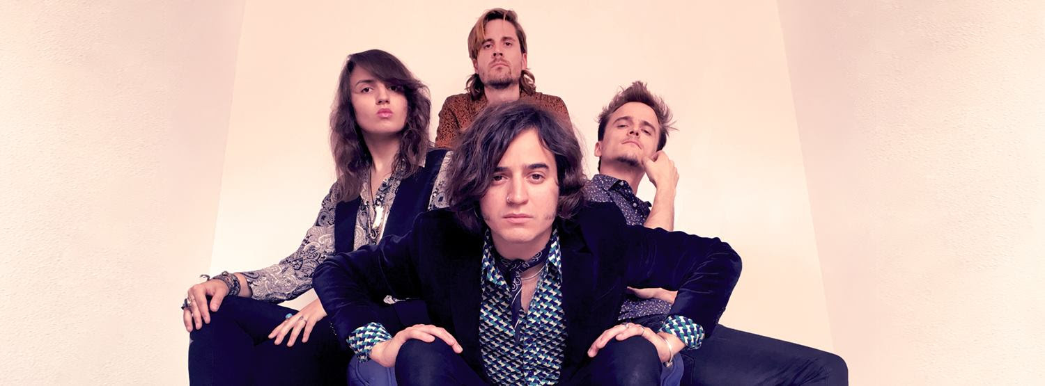 «Squirt» marca el inicio del gran álbum debut de Gallos