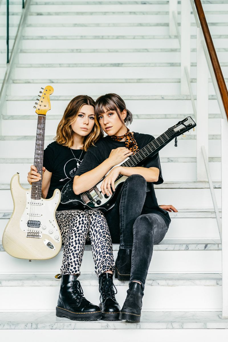 Larkin Poe nos salvan con su música: publican su single «Holy Ghost Fire»