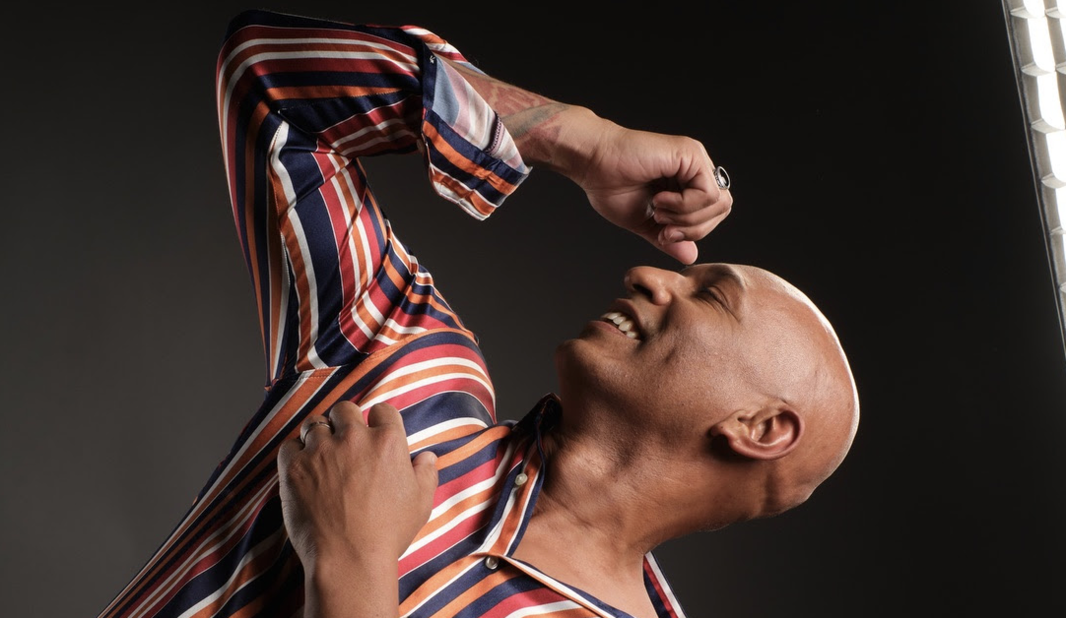«What’s going down» es el positivo y nuevo himno de Mark Wayne