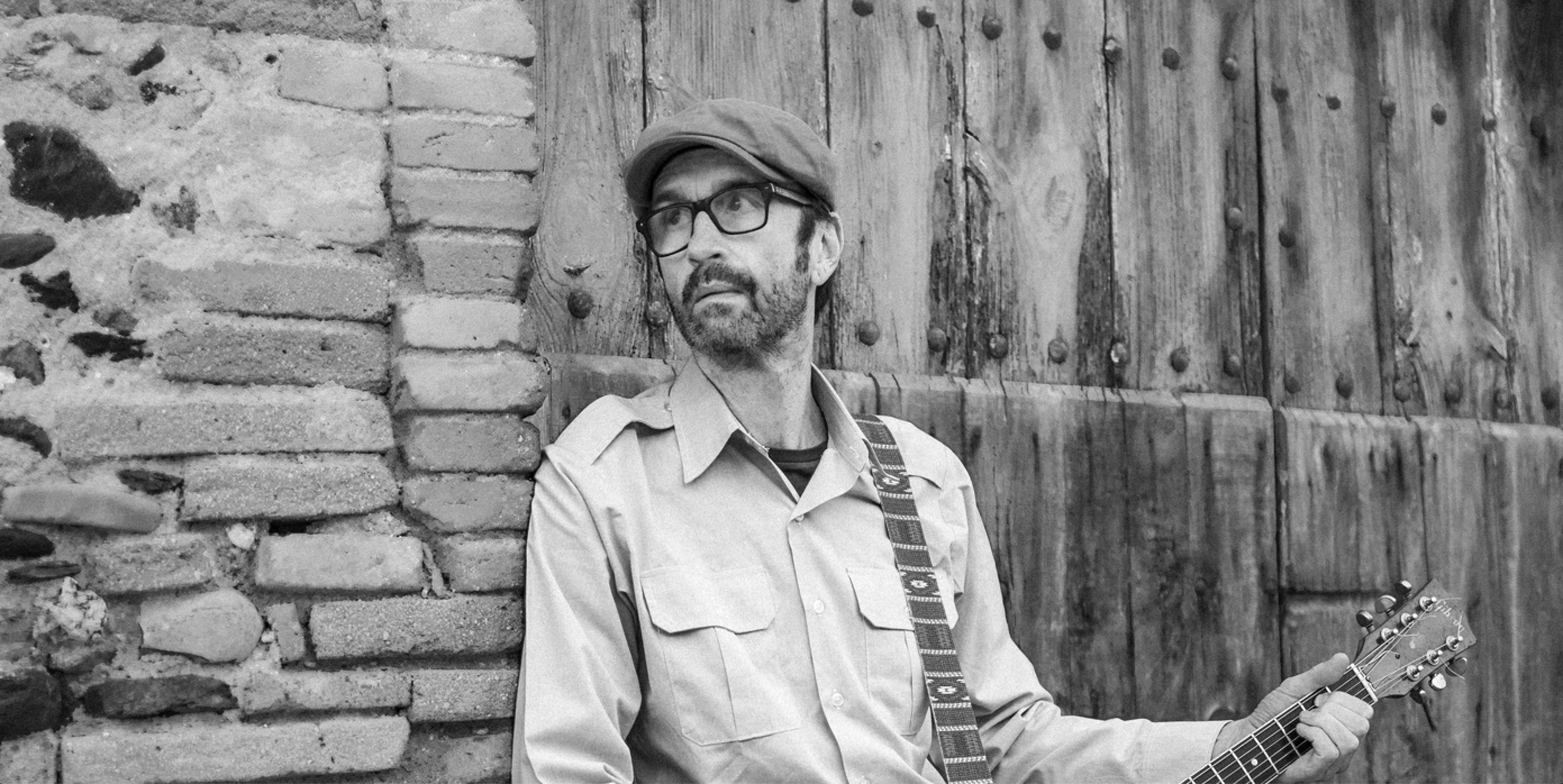 Ricky Gil estrena proyecto en solitario con «Infinites rutes invisibles»