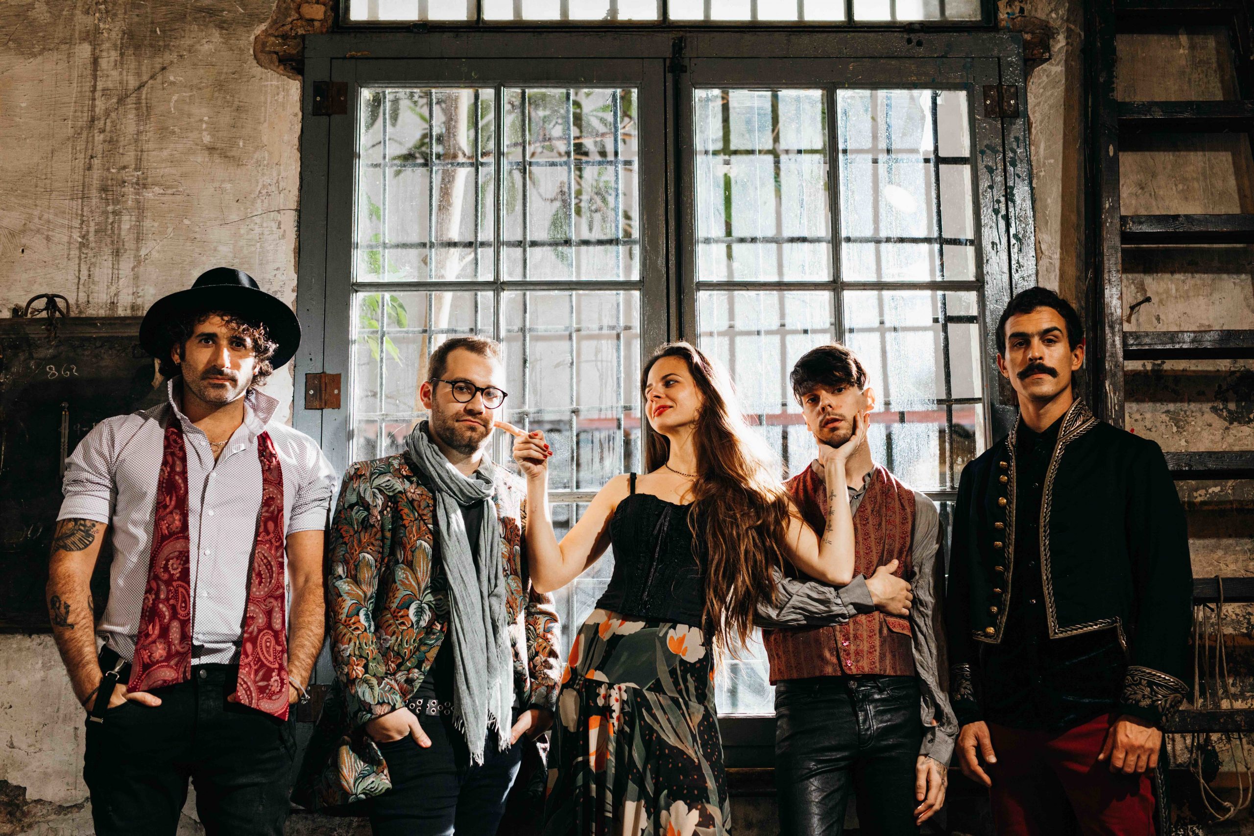 Terrorists Of Romance nos adentran en el corazón de «Like Kerosene»