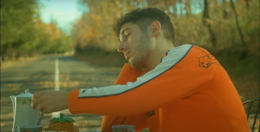 Rouss nos presenta «Triste» en colaboración con Soge Culebra