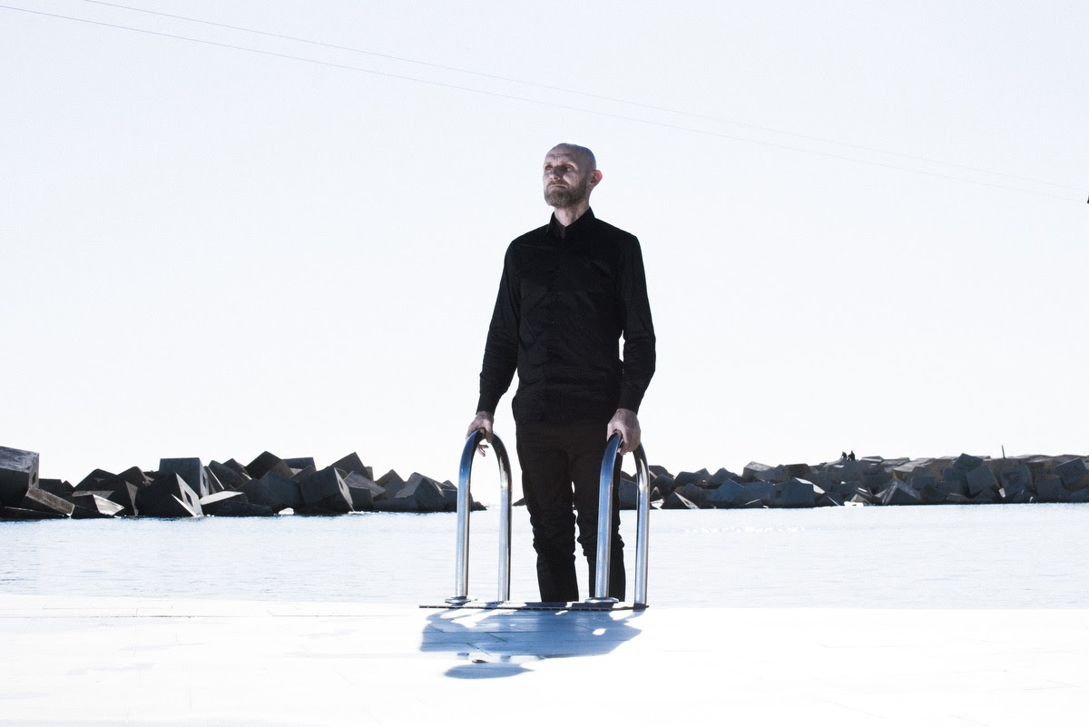 A Permanent Shadow despunta de nuevo con «Humdrum»