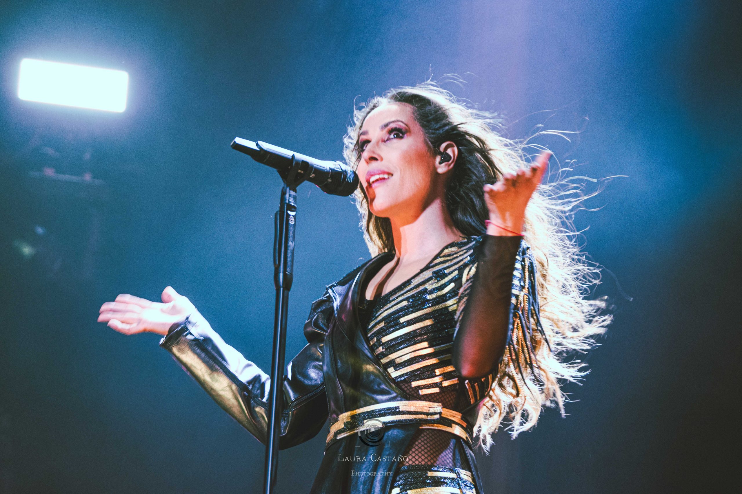Malú regresa a los escenarios y presenta su «Mil Batallas»