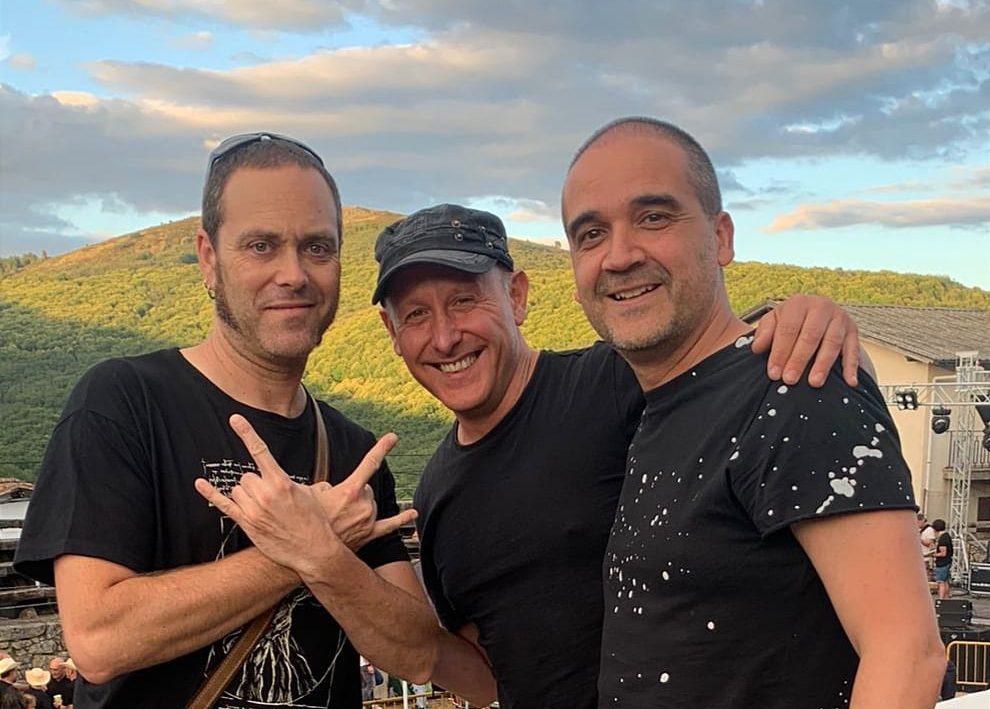 Al Límite nos presentan su potente y rockero proyecto