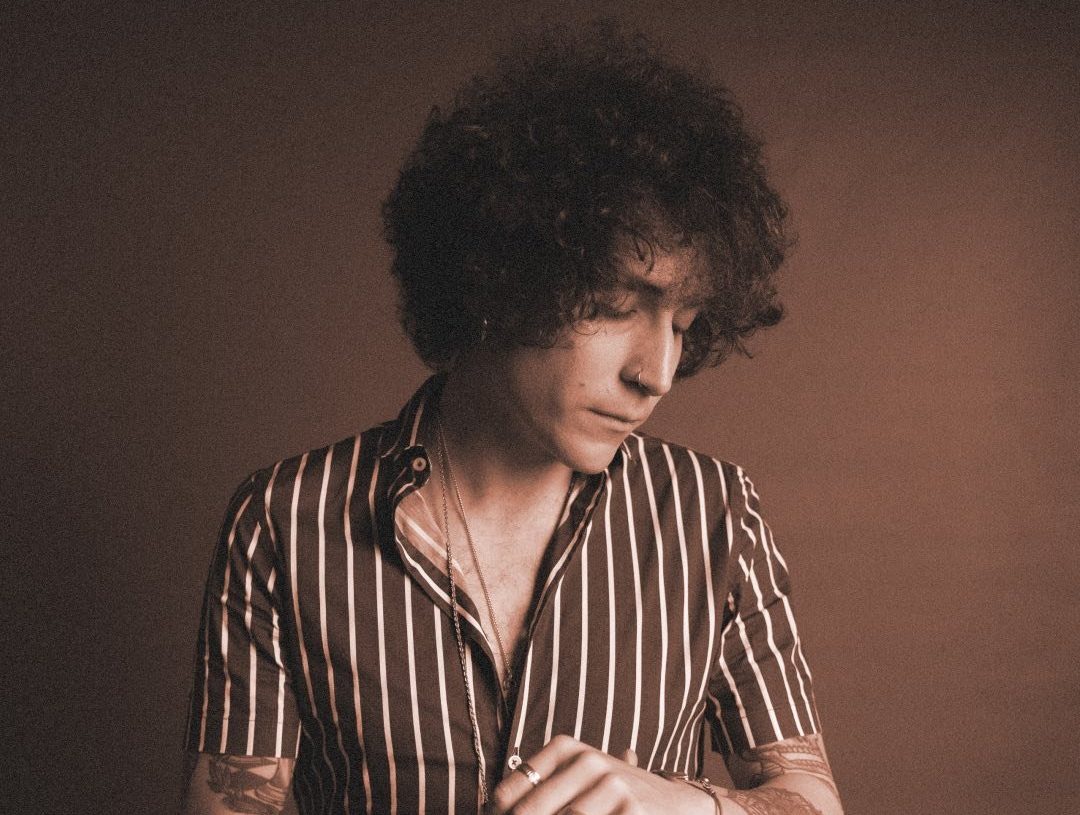 Alejo da un paso al frente con su nuevo álbum «Diamantes»