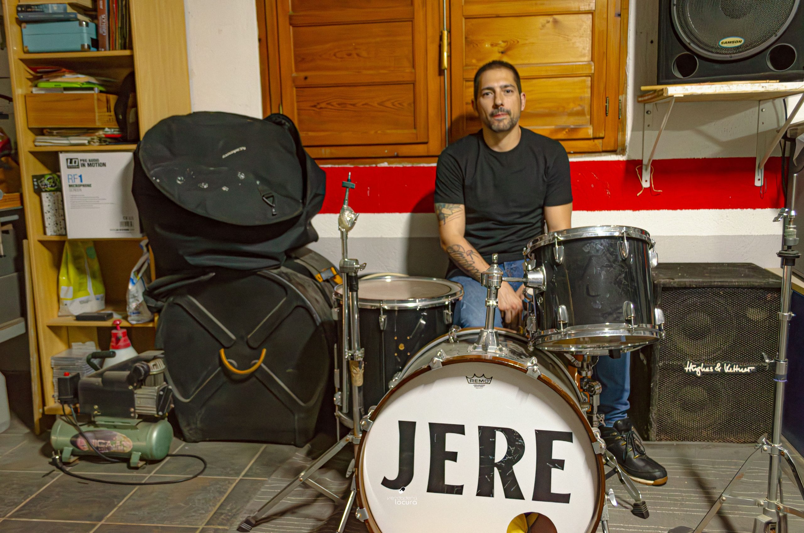 Jere nos encandila con su voz y su música