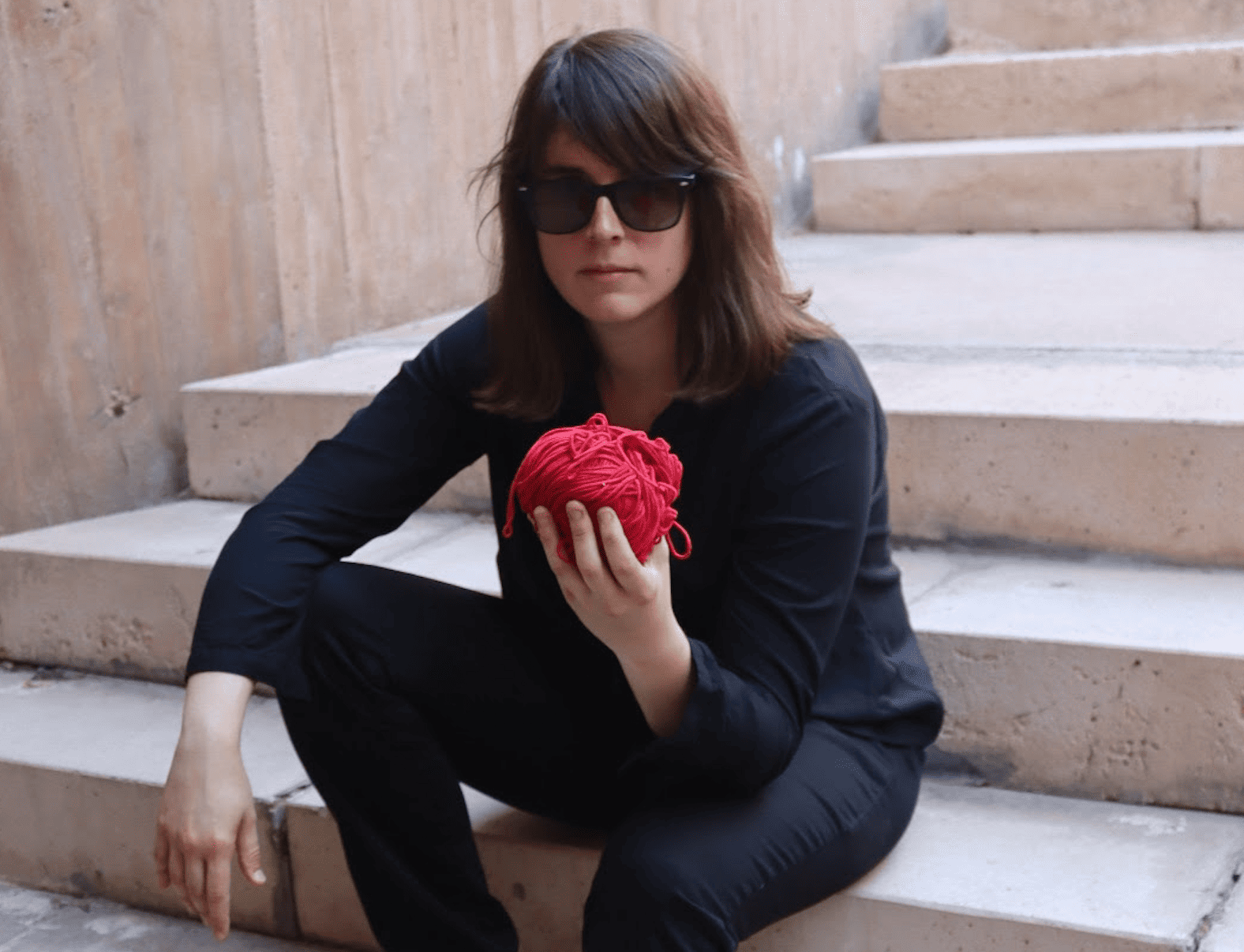 Majo Avilés nos irradia con su «Quédate»