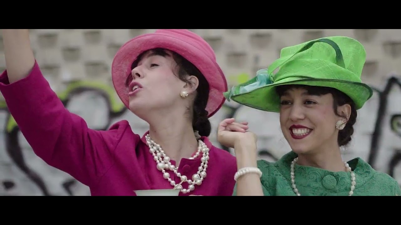 Catuxa Salom y Bewis de la Rosa cantan juntas
