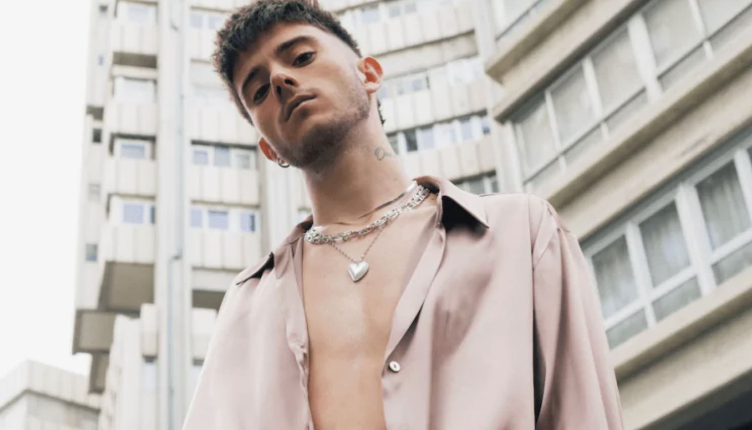 Taïn nos descubre su «Amor Subterráneo»